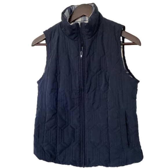 Women’s  Outdoor Vest - Picture 2 of 4